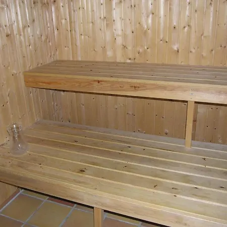 Feriehus Awesome Home In Blavand With Sauna *