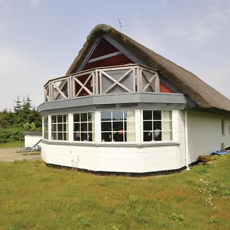 Awesome Home In Blavand With Sauna Feriehus